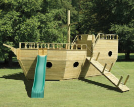 Quality Hillside Large Boat Playset, Unfinished.